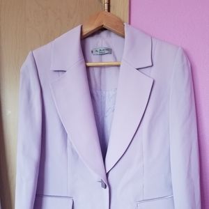 Women's skirt suit